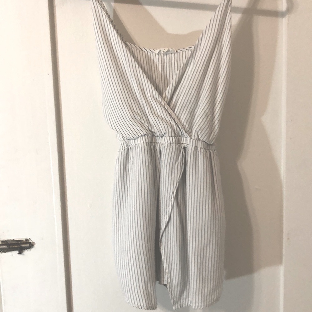 white thin stripe romper - Picture 2 of 7